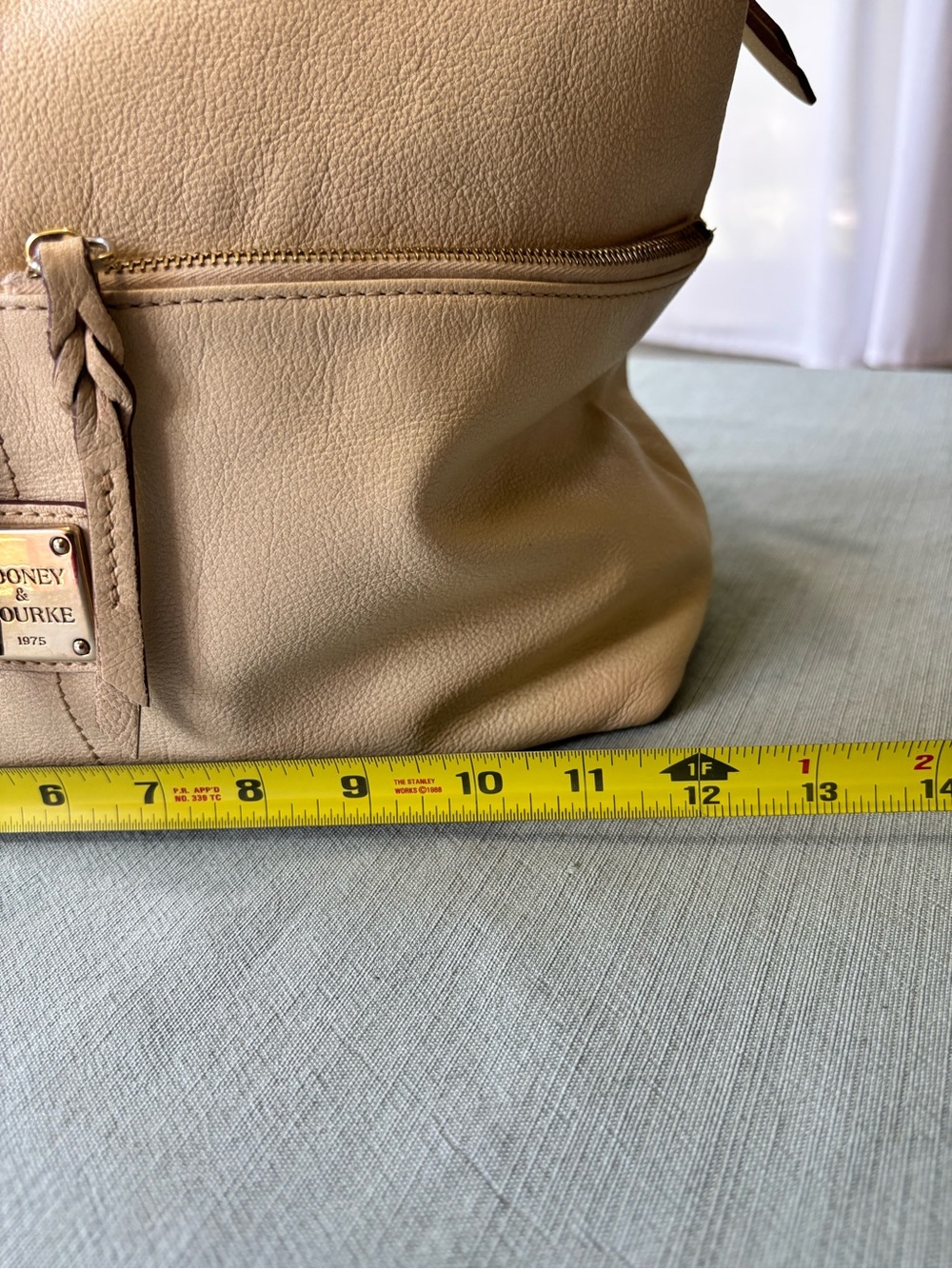 Dooney & Bourke Ecru Cream Pebbled Leather Shoulder Hobo with Colorful Scarf - Picture 13 of 16